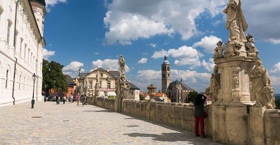 Prague: Kutná Hora, St Barbara's Cathedral and Bone Church - Key things that make this Kutná Hora trip special