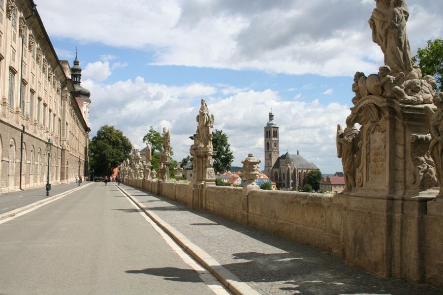 Prague: Kutná Hora, St Barbara's Cathedral and Bone Church - Getting the bonus Kingdom of Railways ticket, plan it later