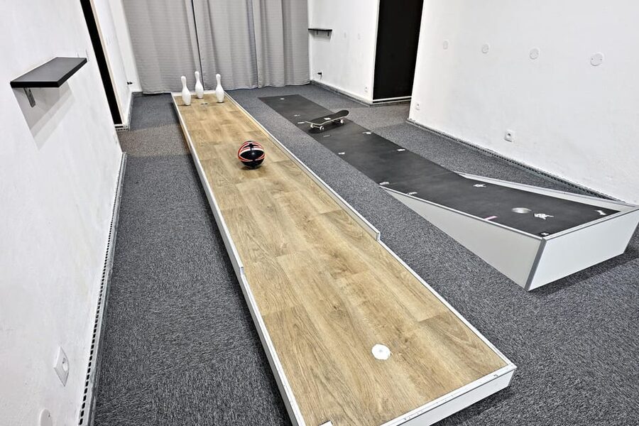 Prague: Mazemania Miniature Golf Experience - Price and Value: Why $12 Can Feel Like a Deal
