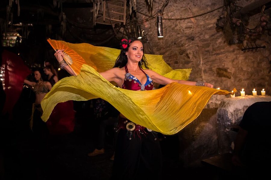 Prague: Medieval Dinner with Transfers - Your 19.30 pickup and the 20.00 show start
