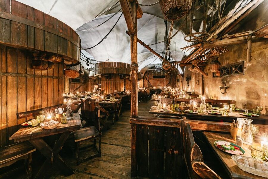 Prague: Medieval Dinner with Unlimited Drinks - Key things I’d highlight before you go