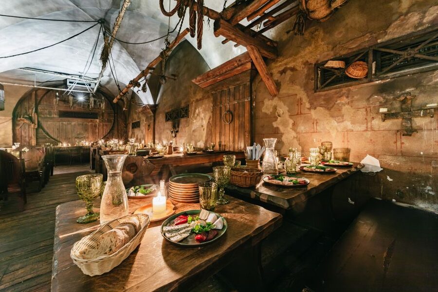 Prague: Medieval Dinner with Unlimited Drinks - Price and value at $75: when it’s a bargain