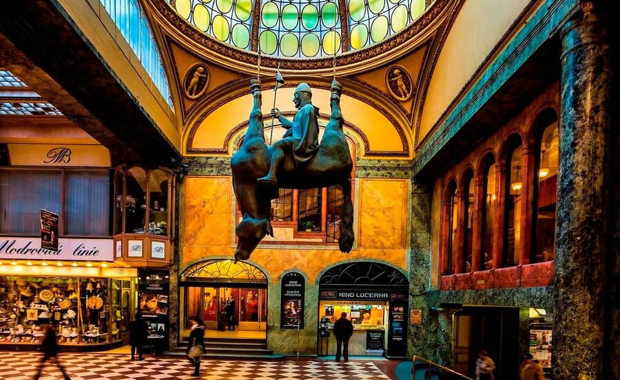 Prague: Modern Architecture and Design Guided Tour - A 2-Hour Walk Built Around 10 Design-Focused Stops