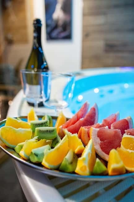 Prague: Modern Private Spa with Jacuzzi and Sauna - Privacy Rules You Should Know Before You Go