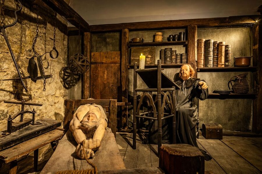 Prague: Museum of Torture Entry Ticket - Two special audiovisual effects and the sound that makes it hit harder