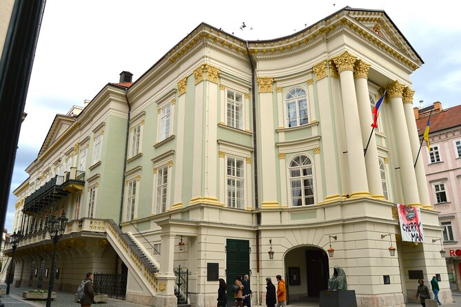 Prague: National Museum Ticket & Online Audioguide City Tour - Who should book this Prague National Museum ticket and audioguide