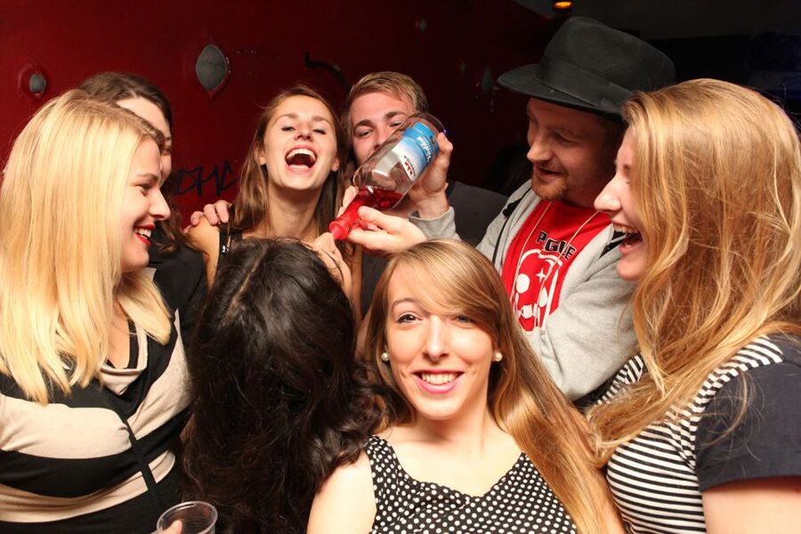 Prague: New Year's Eve Pub Crawl & Karlovy Lazne Club Entry - Key things to know before you go