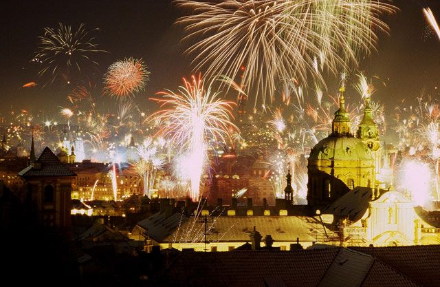 Prague: New Year's Eve Pub Crawl & Karlovy Lazne Club Entry - Price and value: what $150 buys on the one busiest night of the year