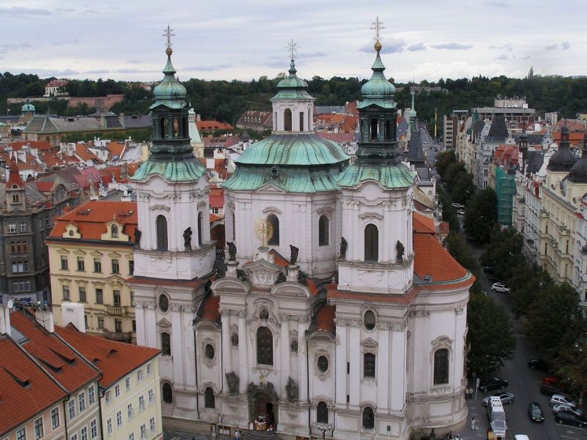 Prague: Old, New, and Jewish Towns Guided Walking Tour - Your guide, your questions, and the pace check