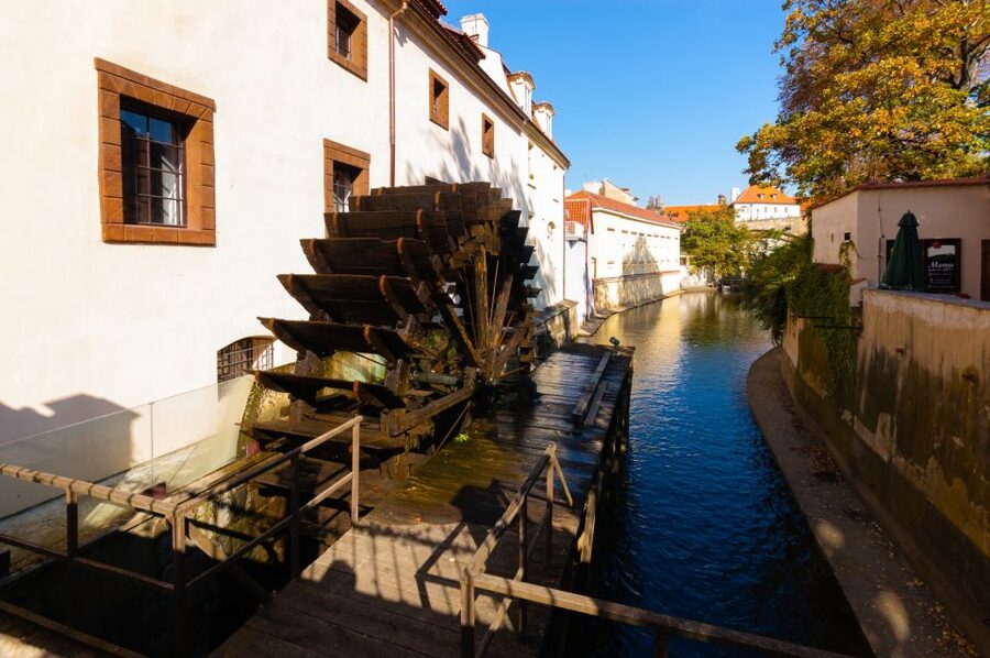 Prague: Old Town and Charles Bridge Tour - Key highlights I’d bet on
