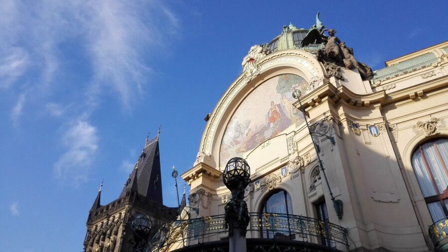 Prague: Old Town and Classical Concert Tour - Meeting at Old Town Square, Cartier Stop, Then You’re Off