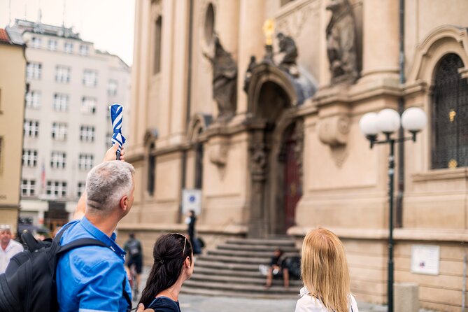 Prague Old Town and Jewish Quarter 90 minutes Guided Tour - Price and Value, When the Guide Is the Product