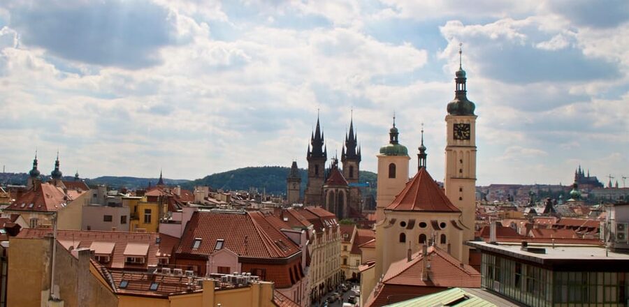 Prague: Old Town and Jewish Quarter Guided Walking Tour - Price and value: what $22 buys you in real terms