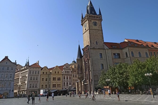 Prague: Old Town and Jewish Quarter Small-Group Tour - Staromestske naměstí: Old Town Square and the landmarks you’ll recognize later