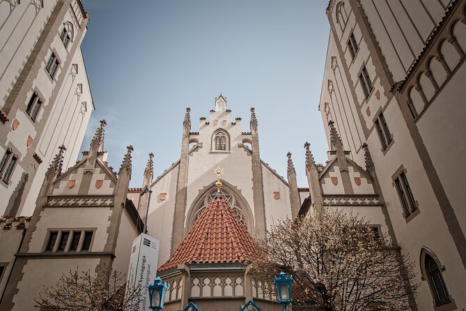 Prague Old Town and Jewish Quarter Walking Tour - The House of the Black Madonna: Prague’s cubist oddball