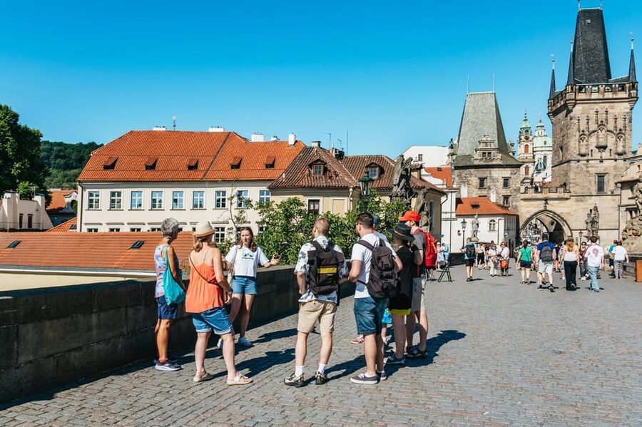 Prague: Old Town, Astronomical Clock and Underground Tour - The Old Town walking loop: Orloj and the medieval city around it
