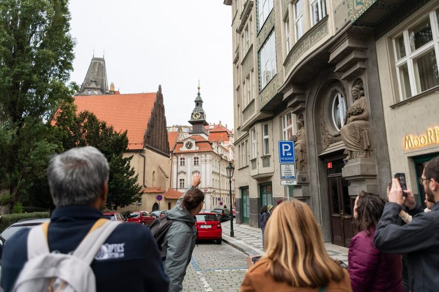 Prague: Old Town, Jewish Quarter & Astro Clock Walking Tour - Key highlights worth your time