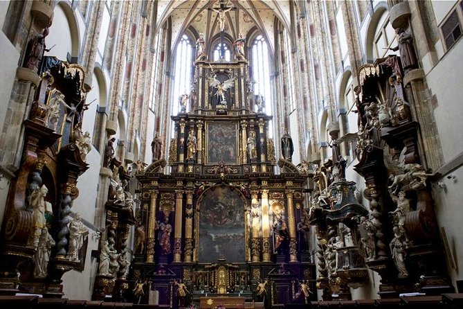 Prague Old Town New Town and Jewish Quarter Morning Tour - Estates Theatre, Mozart’s Prague moment, and local pushback