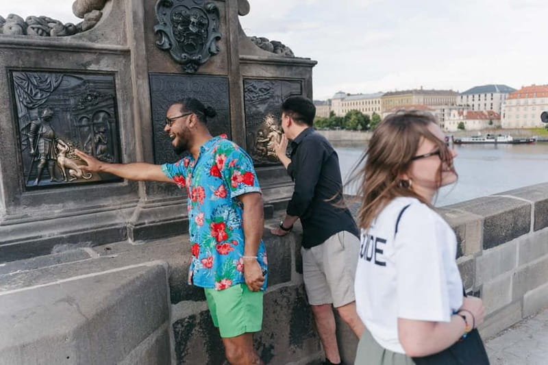 Prague: Old Town, Prague Castle & River Cruise Day Tour - Josefov and the Old Town flow: where the guide pacing matters most