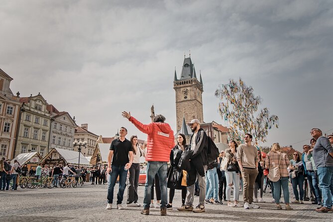 Prague Old Town, River Cruise and Prague Castle Sightseeing Tour Including Lunch - Prague Castle in a Tight Window: St. Vitus, Golden Lane, and Panoramas