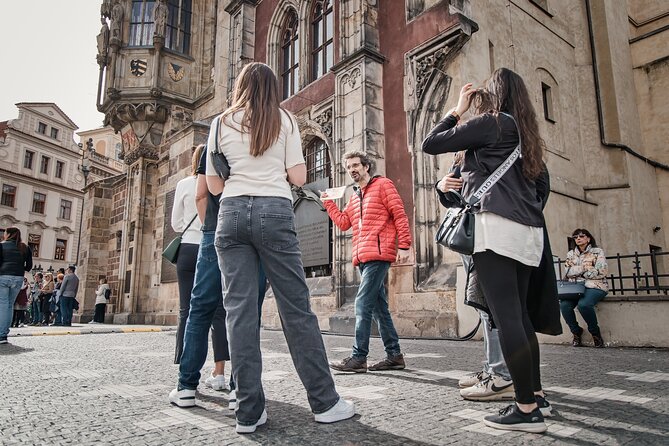 Prague Old Town, River Cruise and Prague Castle Sightseeing Tour Including Lunch - St. James, the Synagogues, and Jewish Quarter Stops You Should Not Rush