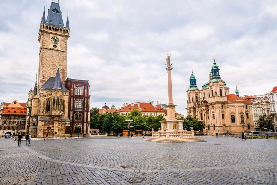 Prague: Old Town Square and Astronomical Clock Audio Guide - How the online audio guide works on your smartphone