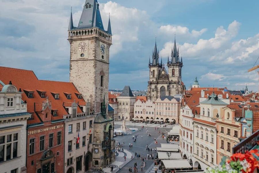 Prague Old Town, Underground and House of Alchemy Tour - Underground Chambers: Romanesque and Gothic, With a Real Sense of Time