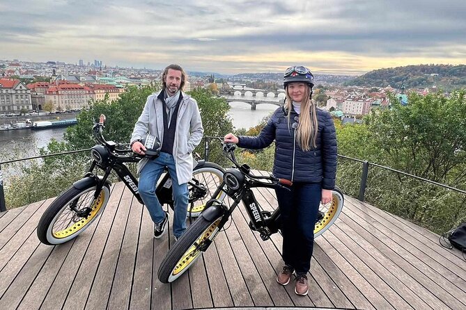 Prague on Stylish Retro styled E-Bike - Viewpoints & Sightseeing - From Wenceslas Square to the Powder Tower, a Center-City Warm-Up