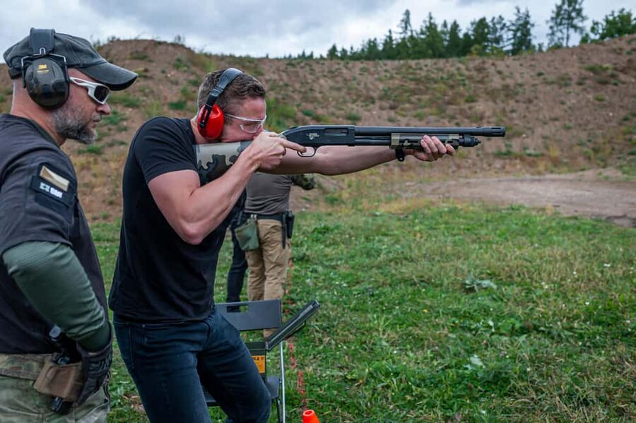Prague: Outdoor Shooting Experience with up to 10 Guns - Drinks, small lunch, and keeping energy steady