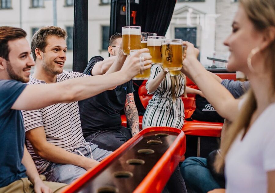 Prague: Party Beer Bus - Meeting and Timing: The 75 Minutes to 2 Hours Window