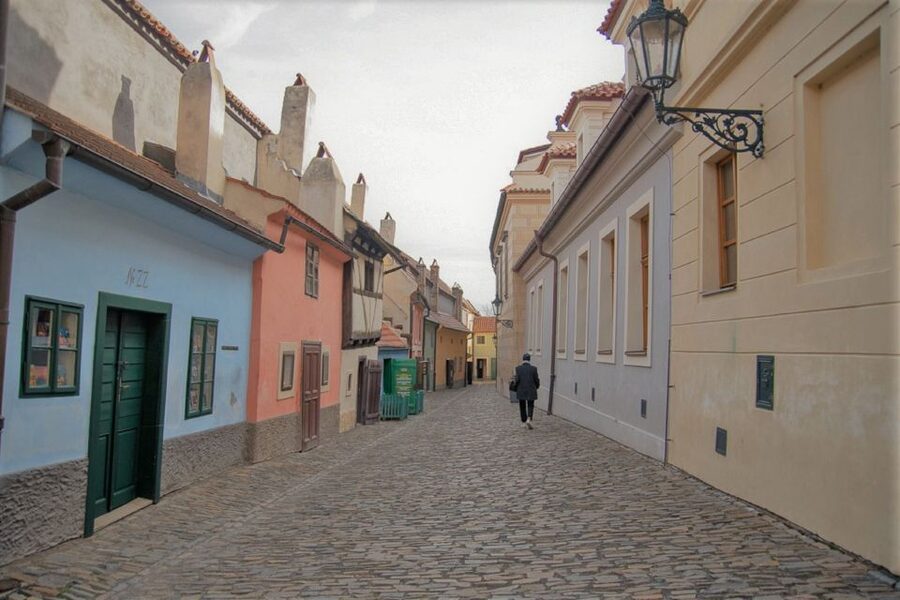 Prague: Prague Castle Complex Smartphone Audio Guide - St. George’s Basilica and the Premyslids burial connection