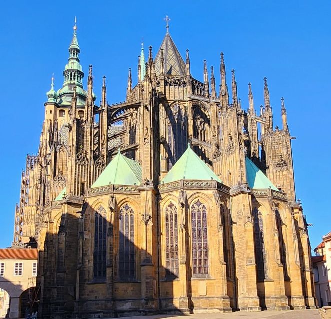 Prague: Prague Castle Private Walking Tour - Prague Castle, without the overwhelm