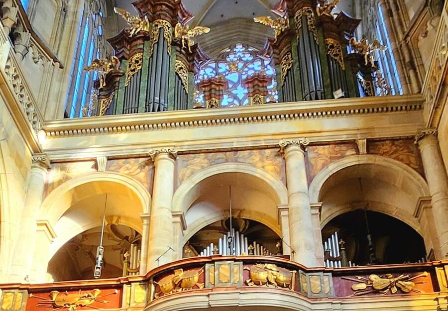 Prague: Prague Castle Private Walking Tour - St. Vitus Cathedral: stained glass and Czech royal tombs