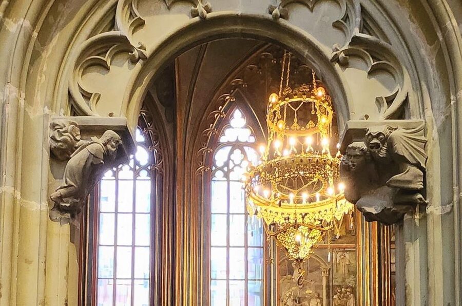 Prague: Prague Castle Private Walking Tour - Golden Lane: legends in a tiny alley setting