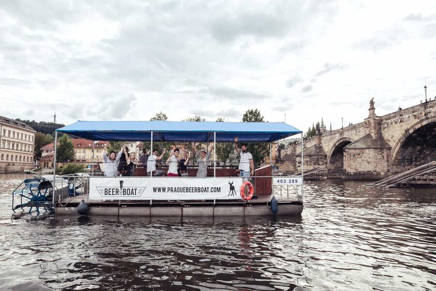 Prague: Private Cycle Boat River Tour with Beer or Prosecco - Vltava Views and the Best Part of Prague in 90 Minutes
