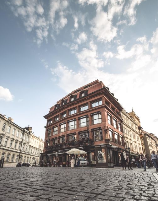 Prague: Private Prague Art Nouveau and Cubism Tour - The guides: clear stories, strong architecture reading