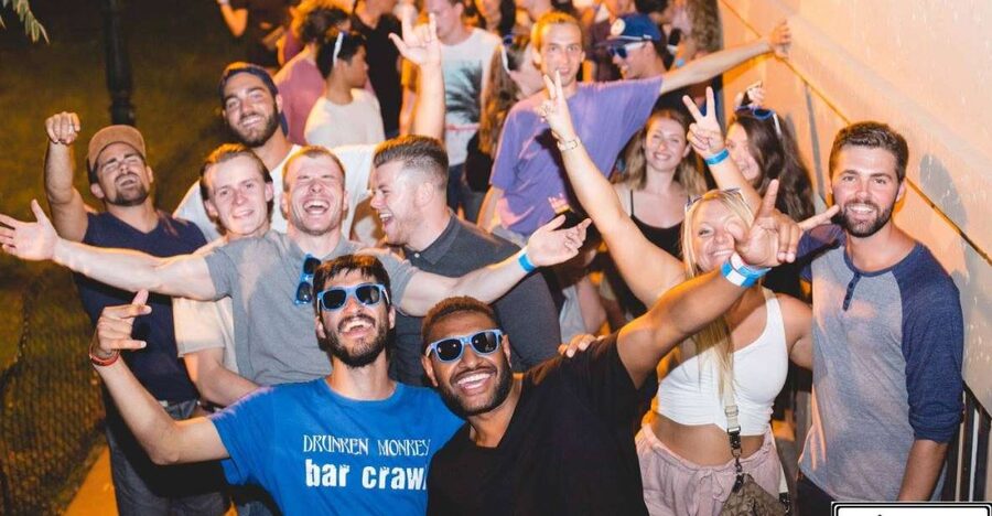 Prague: Pub Crawl with Open Bar and VIP Entry - Practical tips so you enjoy every stop
