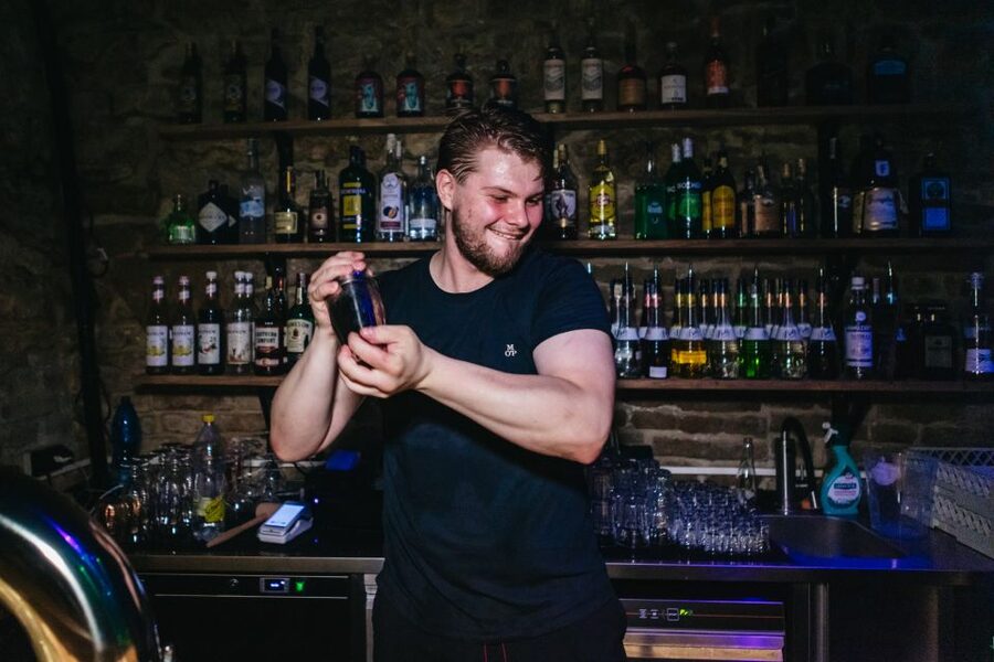 Prague: Pub Crawl with Unlimited Drinks & 5-floor Club Entry - The guide-led social side: how the night stays fun
