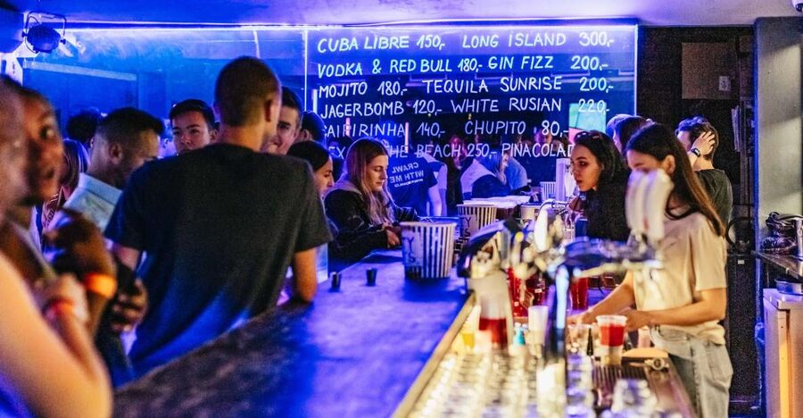 Prague: Pub Crawl with Unlimited Drinks & 5-floor Club Entry - Price and value: what $40 buys in Prague nightlife terms
