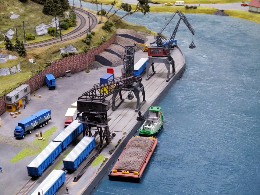 Prague: Railway Kingdom Giant Model Railway Museum - The 3,500-square-meter layout: how to explore without losing time
