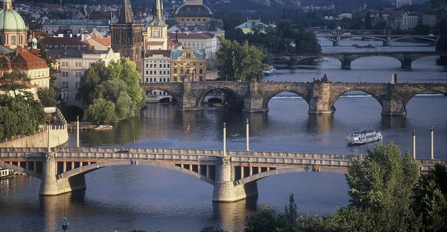 Prague: River Cruise with Transfer to Pier - The Vltava River Route: Rudolfinum, Charles Bridge, and Castle Views