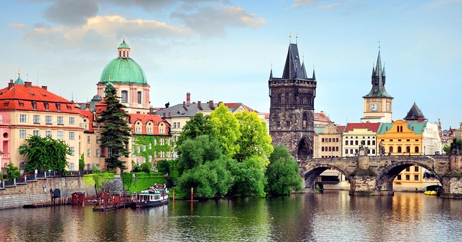 Prague Riverside Party - Prague Riverside Parties in a Nutshell (What Makes It Different)
