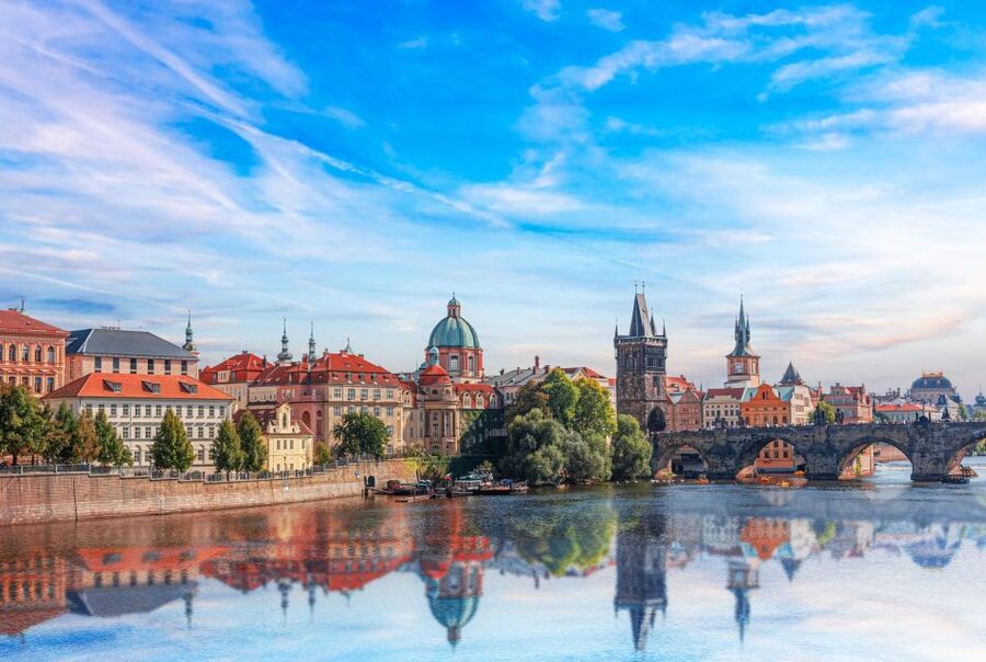 Prague Royal Castle, St Vitus, Golden Lane Tour with Tickets - St. Nicholas Church in Lesser Town: Baroque Splendor With a Ticketed Finish (4 Hours)
