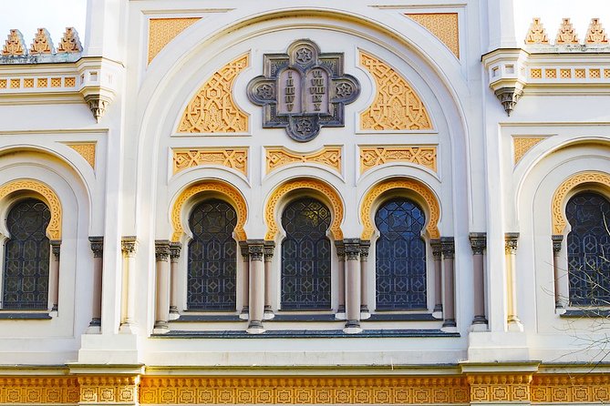 Prague's Jewish Quarter: A Self-Guided Audio Tour - Getting started at Prague New City Hall (and not getting lost)