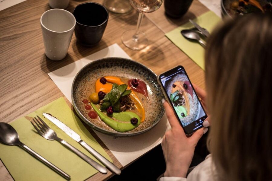 Prague: Savor 10 Course Dinner in Chef’s Kitchen - The Edible Painting Dessert and How to Enjoy It