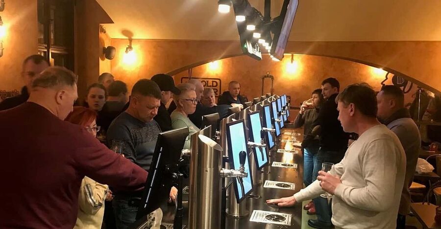 Prague: Self-Pour Czech Beer-Tasting Experience - Tasting 14 Czech Craft Beers, Tap by Tap