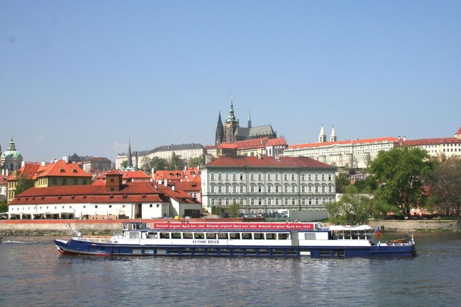 Prague: Sightseeing Boat Cruise with Buffet Dinner - Charles Bridge Views: Why People Keep Talking About This One