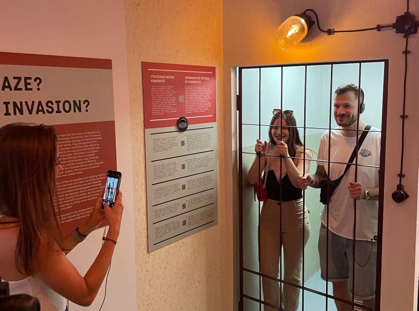 Prague: Story of Prague Immersive Museum Experience - The Mobile App, Headsets, and How to Avoid Frustration