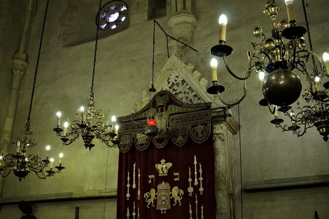Prague: Synagogues and Jewish Quarter Private Walking Tour - 150 minutes and private pacing: what the day actually feels like