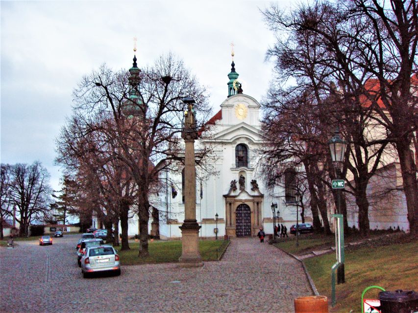 Prague: Tailored Sightseeing Tour in French - Key things I’d watch for before you book